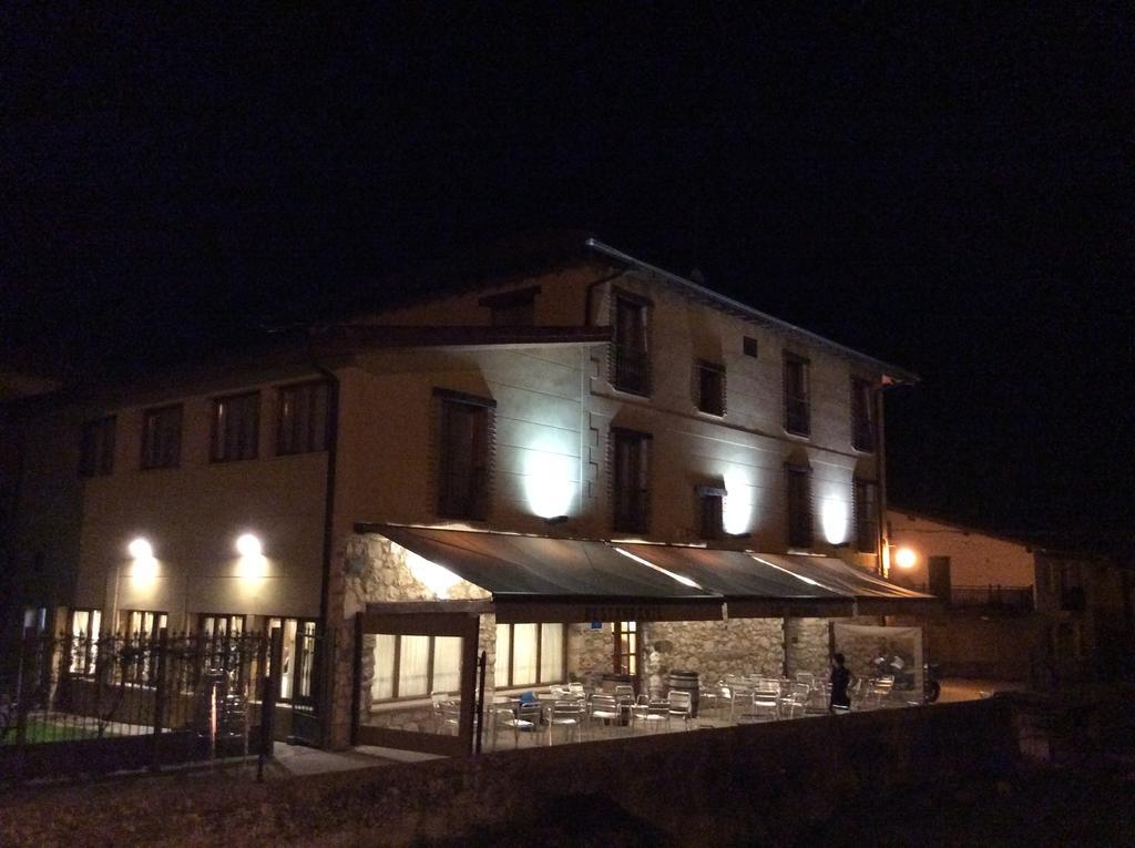 Hotel Rural Los Roturos Maestu Eksteriør bilde
